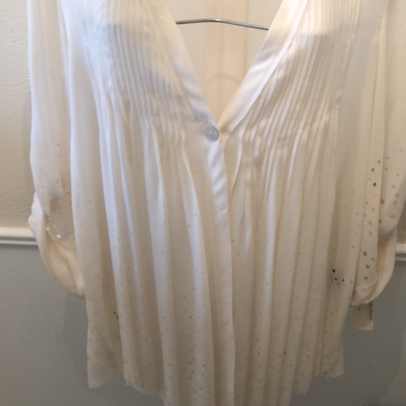 NWT Elizabeth and James blouse - Picture 2 of 7